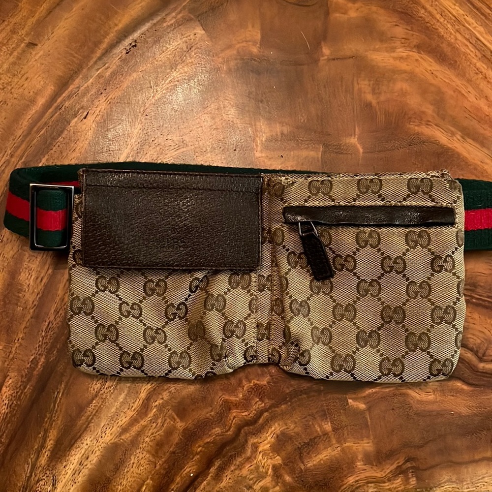 GUCCI CANVAS MONOGRAM BELT BAG - AUTHENTIC - COLLECTORS ITEM